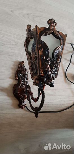 Светильник бронзовый настенный