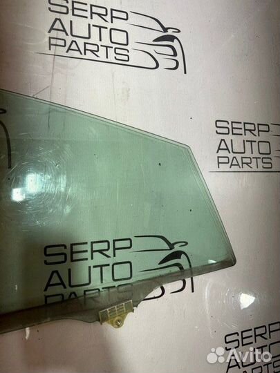 Стекло двери переднее правое Kia Ceed JD D4FB 2013