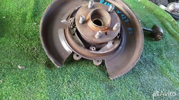 Кулак задний левый Land Rover Range Rover vogue