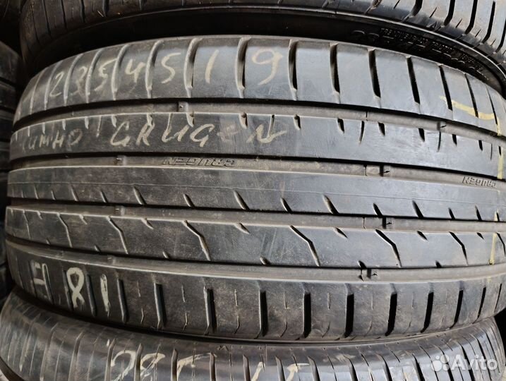 Kumho Crugen HP51 235/45 R19