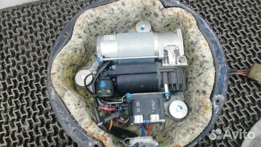 Компрессор пневмоподвески BMW 7 E65 (92Z09QN01)