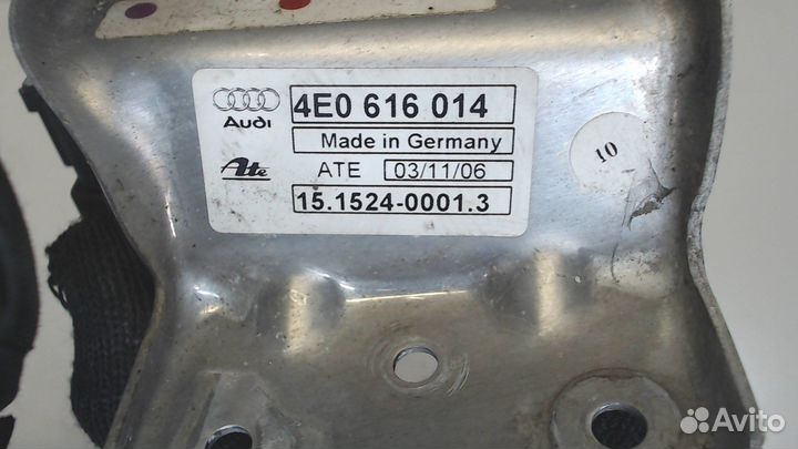 Блок клапанов Audi A8 (D3), 2004