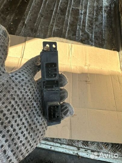 Кнопка обогрева сидений Ssangyong Actyon New 2 2.0