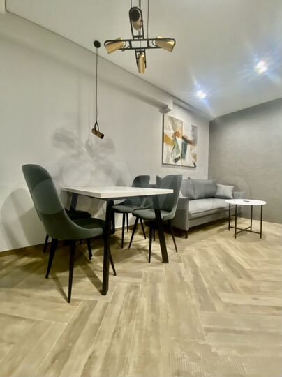 2-к. квартира, 60 м², 1/2 эт.