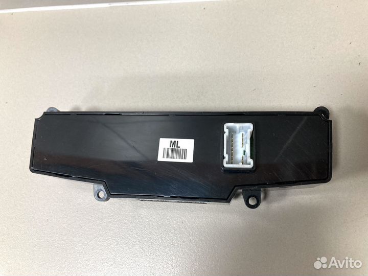 Блок кнопок Ssang Yong Actyon NEW 8520134000HDV