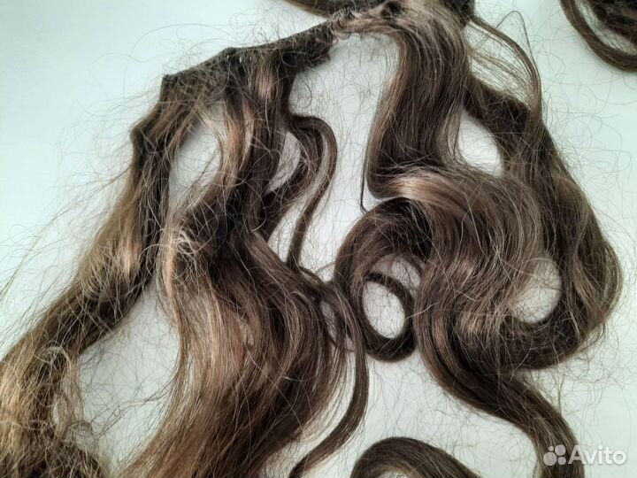 Шиньон искусственный на гребнях