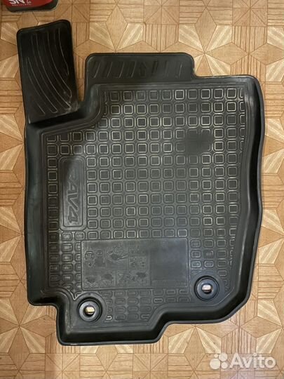 Оригинальные коврики toyota rav4, поколение 4