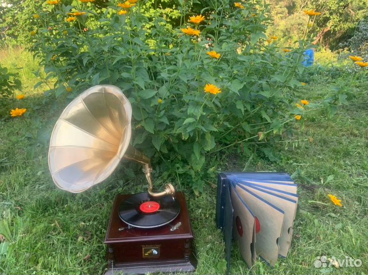 Граммофон механический