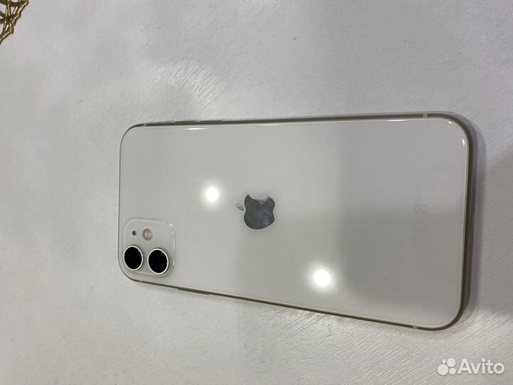 Телефон iPhone 11 128 gb