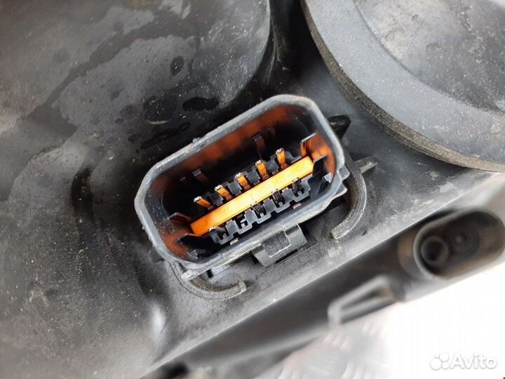 Фара передняя для Peugeot-Citroen C4 Picasso 1