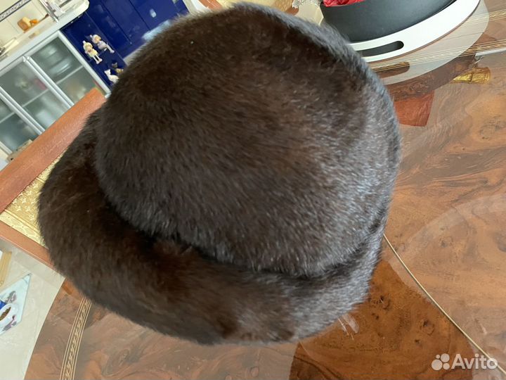 Продам норковую женскую шапку
