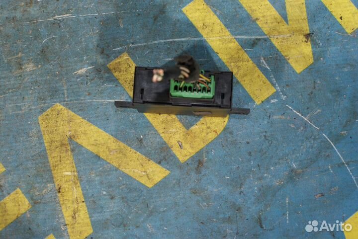 Блок управления центральным замком Ford Focus 1