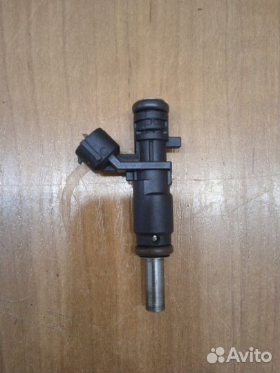 Форсунка топливная Peugeot 308 T7 EP6 2008