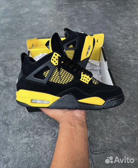 Кроссовки Nike Air Jordan 4 Retro Thunder 2023