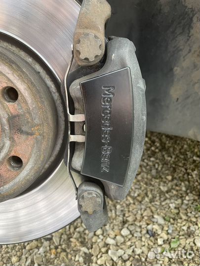 Накладка суппорта mercedes