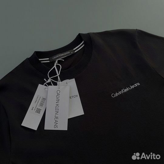 Футболка Calvin Klein