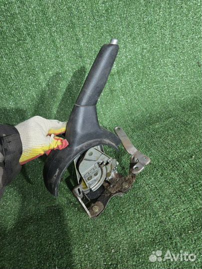 Рычаг стояночного тормоза Ford Mondeo 3 2006