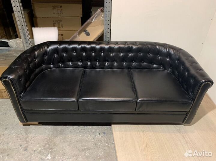 Черный трехместный диван из кожи Karo black 3S