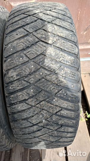 Goodyear UltraGrip 205/55 R16