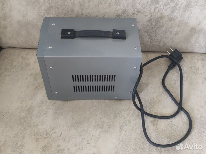 Стабилизатор напряжения Ресанта