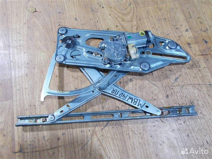 Стеклоподъемник электр. передний правый Mercedes