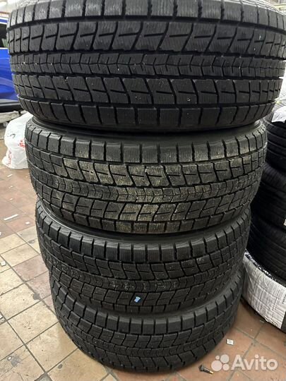 Dunlop Winter Maxx SJ8 265/50 R22