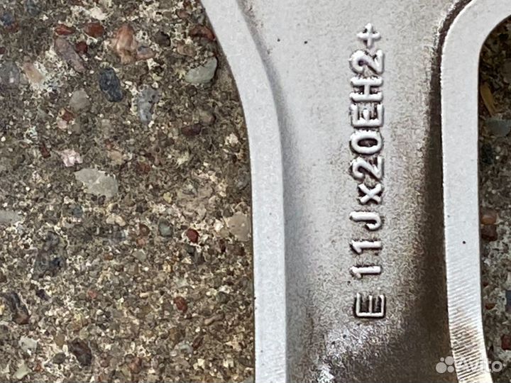 Оригинальные, разноширокие диски R20 на BMW X5/X6