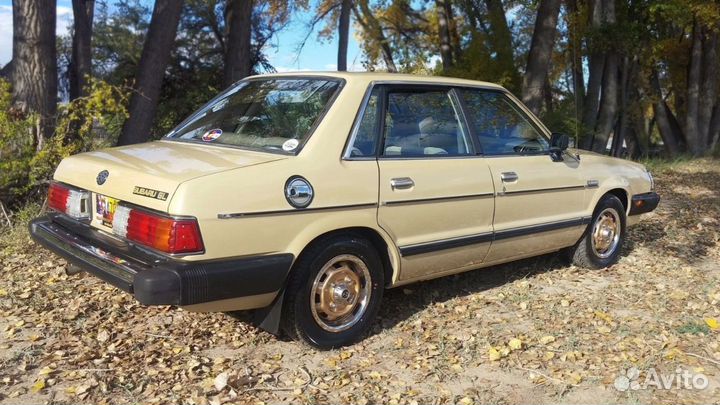 Стекло заднее Subaru Leone 78-84г