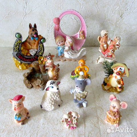 Статуэтки разные