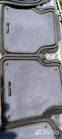 Комплект ковриков