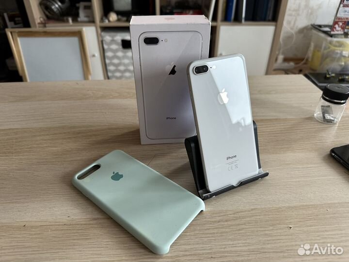 iPhone 8 Plus, 64 ГБ