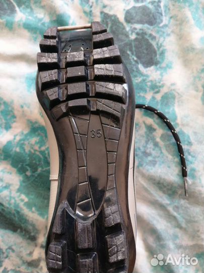 Лыжные ботинки