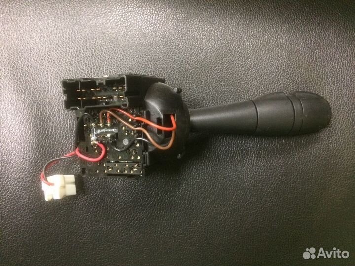 Переключатель поворотов Renault Sandero 2, Logan 2