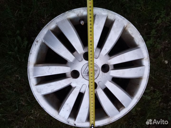 Автомобильный диск 14