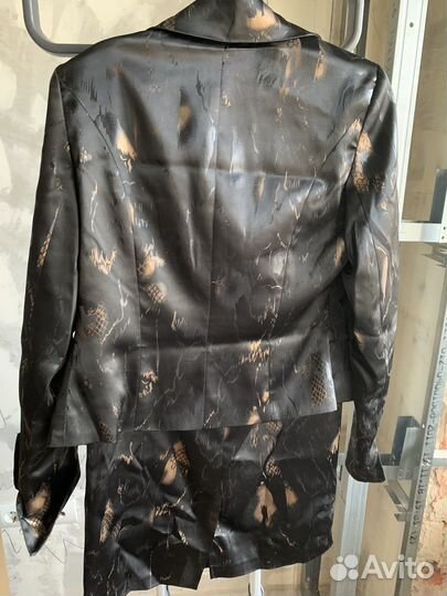 Костюм женский праздничный 44