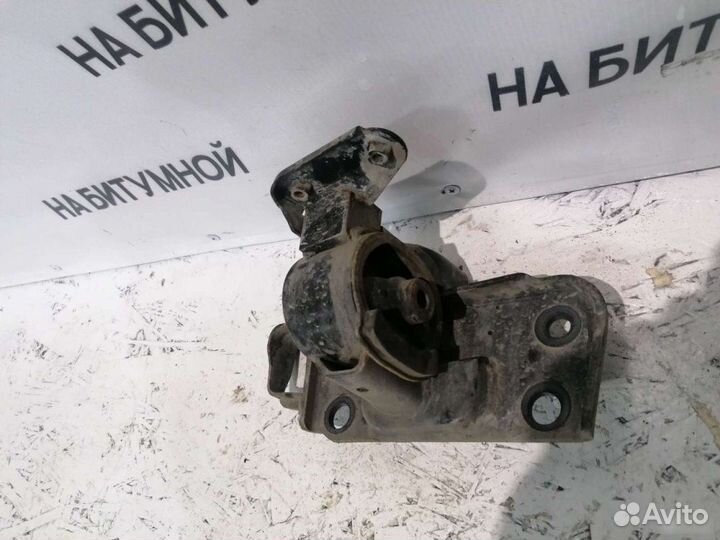 Подушка двигателя левая Toyota Rav4 XA30