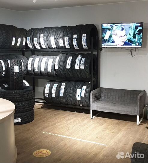 Dunlop Winter Maxx SJ8 275/45 R21 110R