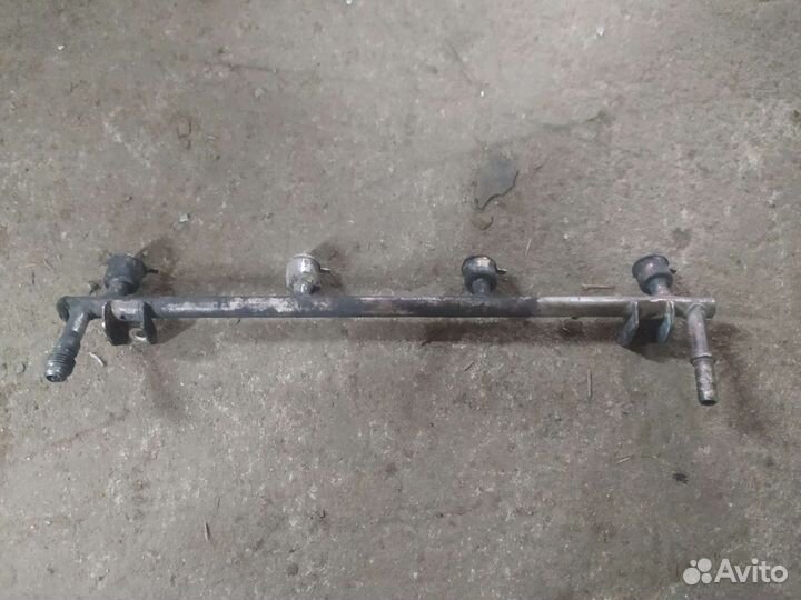 Топливная рампа Опель Астра H