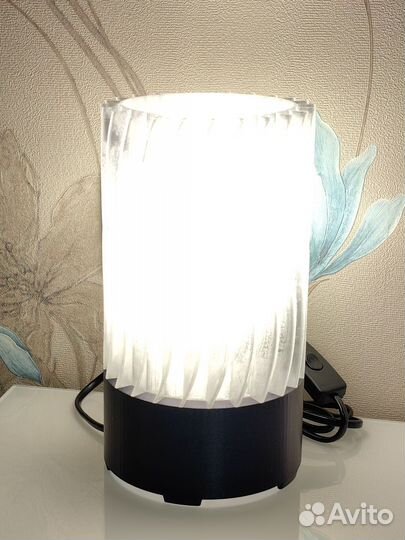 Светильник прикроватный