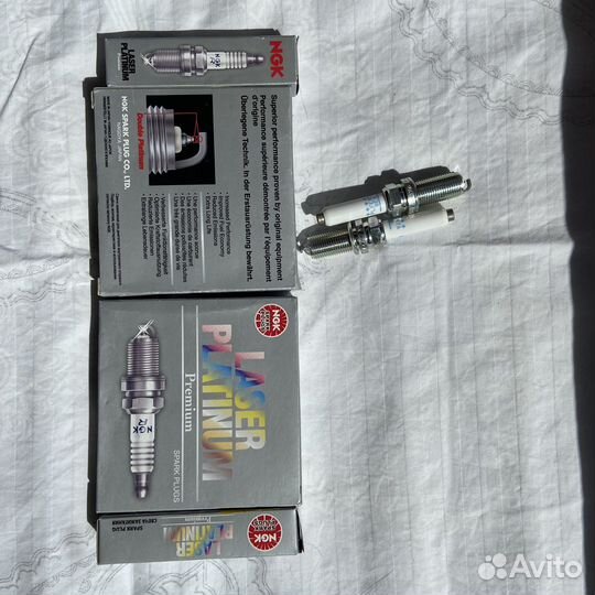 Свечи 06K905601B VAG NGK