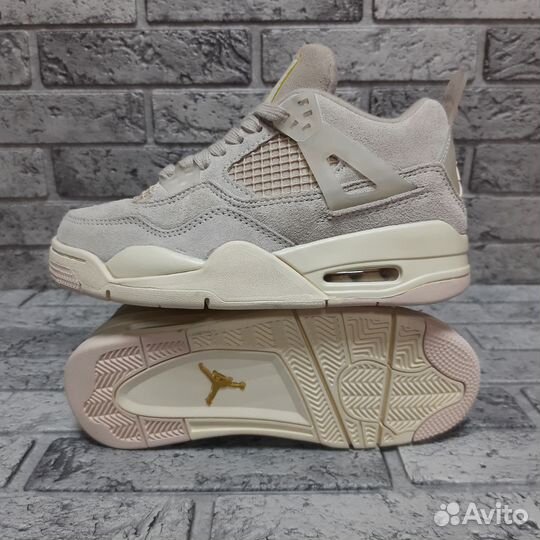 Кроссовки женские Nike Air Jordan 4