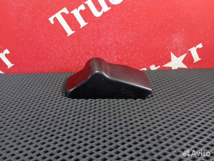 Крышка кронштейна зеркала правая Man TGS, Man TGX