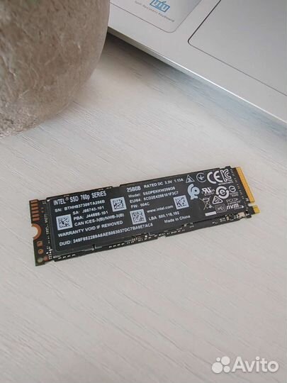 SSD накопитель М.2 256 гб Intel