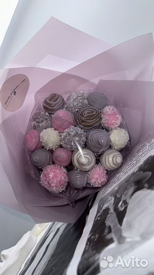 Клубника в шоколаде букеты