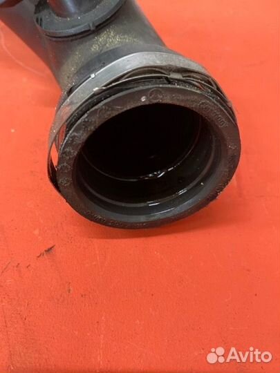 Патрубок воздушного фильтра Mercedes Benz C-Class