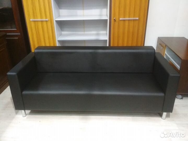 Новый офисный диван (экокожа) Д3М