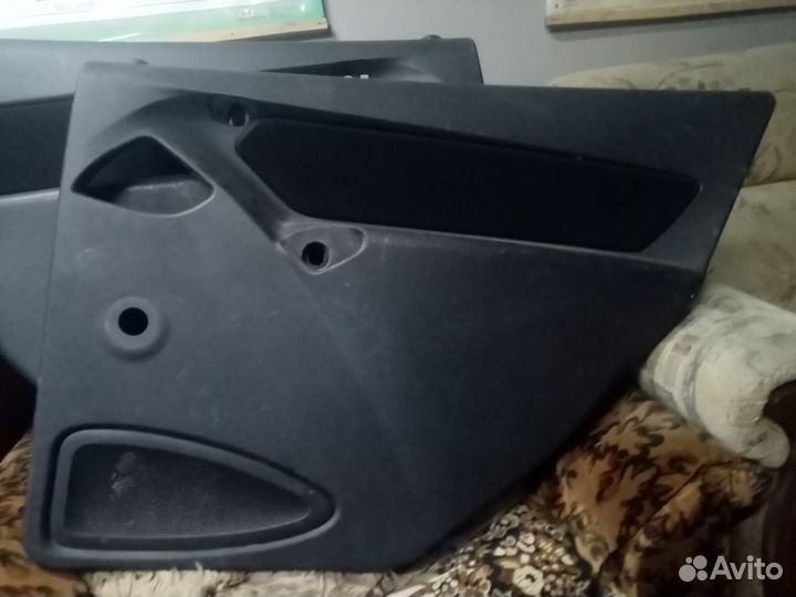 Обшивки задних дверей лада гранта