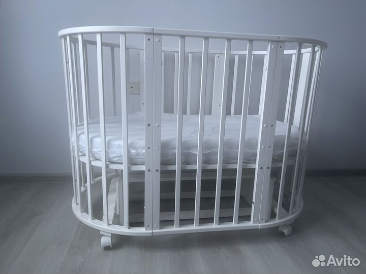 Детская кровать трансформер с маятником