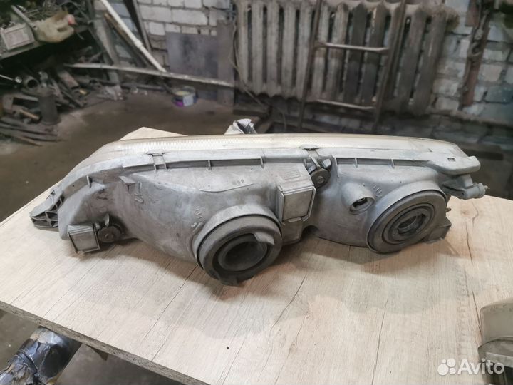 Фары toyota mark 2 100