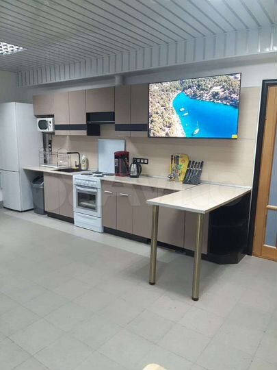 Комната 100 м², 1/2 эт.